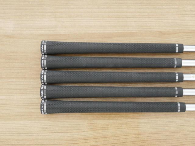 Iron set : Ping : ชุดเหล็ก Ping i240 (รุ่นล่าสุด ออกปี 2025) มีเหล็ก 6-Pw (5 ชิ้น) ก้านเหล็ก NS Pro Modus 105 Flex S