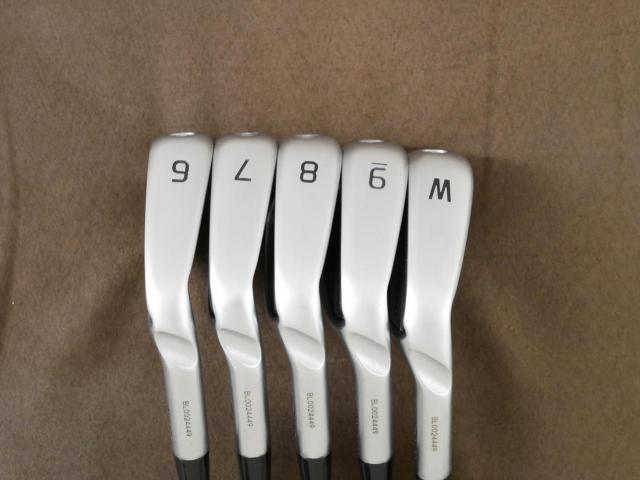 Iron set : Ping : ชุดเหล็ก Ping i240 (รุ่นล่าสุด ออกปี 2025) มีเหล็ก 6-Pw (5 ชิ้น) ก้านเหล็ก NS Pro Modus 105 Flex S