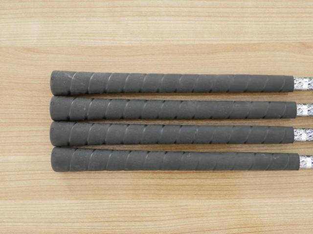 Iron set : Yamaha : ชุดเหล็ก Yamaha Inpres UD+2 (ปี 2018 ตีไกลที่สุด ไกลกว่าเหล็กทั่วไป 2 เบอร์) มีเหล็ก 7-Pw (4 ชิ้น) ก้านกราไฟต์ Flex R