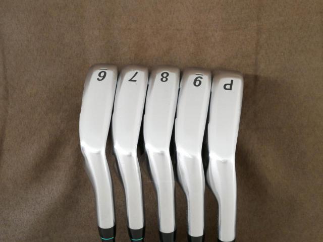 Iron set : Maruman : ชุดเหล็ก Maruman ZETA Type 713 (ใบใหญ่ หน้าเด้ง ตีไกลมาก) มีเหล็ก 6-Pw (5 ชิ้น) ก้านกราไฟต์ Flex R