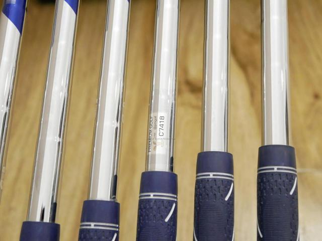 Iron set : Titleist : ชุดเหล็ก Titleist VG3 Type D Forged (รุ่นปี 2019 Japan Spec. ตีง่ายและไกลที่สุดของ Titleist) มีเหล็ก 5-Pw (6 ชิ้น) ก้านเหล็ก NS Pro Zelos 8 Flex S