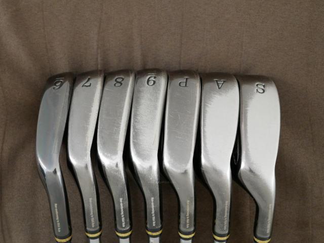Iron set : Macgregor : ชุดเหล็ก Macgregor Gold Tourney (รุ่นท๊อปสุด เป็นเหล็กเด้งผิดกฏ ราคาปกติเกือบ 2 แสน) มีเหล็ก 6-Pw,Aw,Sw (7 ชิ้น) ก้านกราไฟต์ Flex R