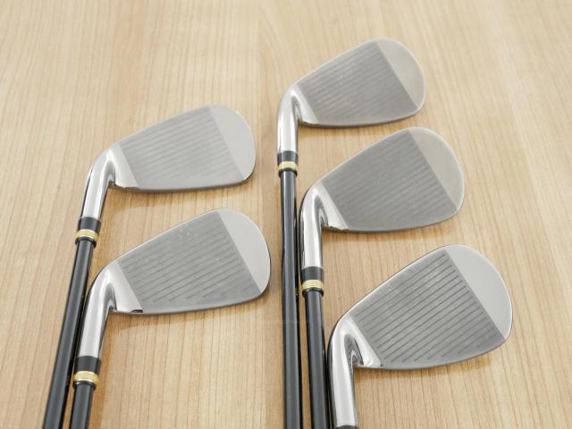 Iron set : Maruman : ชุดเหล็ก Maruman Majesty Royale (รุ่นท๊อปสุด ปี 2021 ของใหม่ 8 หมื่นบาท) มีเหล็ก 7-10,Pw (5 ชิ้น เบอร์ 6 ตีระยะเท่าเบอร์ 5 ของรุ่นอื่น) ก้านกราไฟต์ Flex R2