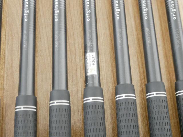 Iron set : PRGR : ชุดเหล็กกระเทย PRGR Egg PC-01 มีเหล็ก 5-Pw,Aw (7 ชิ้น) ก้านกราไฟต์ Flex SR (M-40)