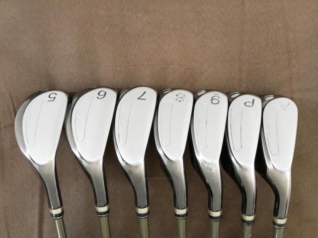 Iron set : PRGR : ชุดเหล็กกระเทย PRGR Egg PC-01 มีเหล็ก 5-Pw,Aw (7 ชิ้น) ก้านกราไฟต์ Flex SR (M-40)