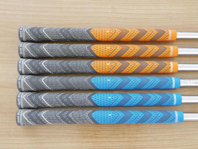 Iron set : Fourteen : ชุดเหล็ก Fourteen PC-555 (ตีง่าย ไกล) มีเหล็ก 5-Pw (6 ชิ้น) ก้านเหล็ก Dynamic Gold 120 S200