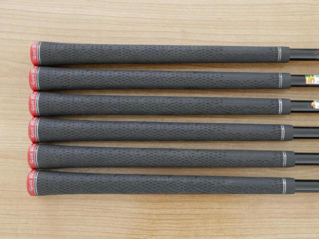 Iron set : Maruman : ชุดเหล็กกระเทย Maruman Shuttle i3000AR (ตีง่าย ไกลมาก) มีเหล็ก 6-10,Pw (6 ชิ้น) ก้านกราไฟต์ Flex R