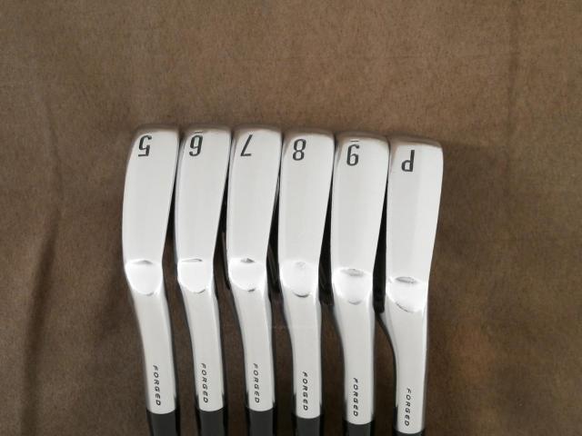 Iron set : Other Brand : ชุดเหล็ก Srixon ZX7 MK II Forged (ออกปี 2023) มีเหล็ก 5-Pw (6 ชิ้น) ก้านเหล็ก Dynamic Gold DST S200