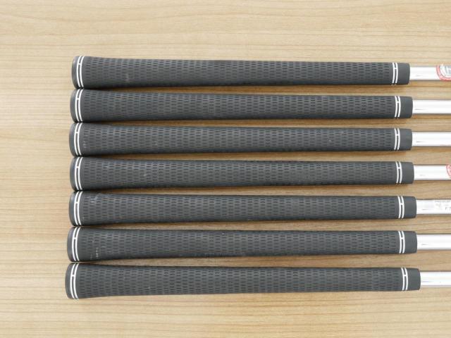 Iron set : Taylormade : ชุดเหล็ก Taylormade P760 Forged (ปี 2018 นุ่ม แน่น) มีเหล็ก 4-Pw (7 ชิ้น) ก้านเหล็ก Dynamic Gold S200