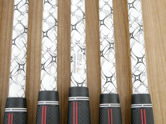 Iron set : Ping : ชุดเหล็ก Ping G25 (ใบใหญ่ ตีง่ายมาก) มีเหล็ก 5-Pw (6 ชิ้น) ก้านกราไฟต์ Flex R