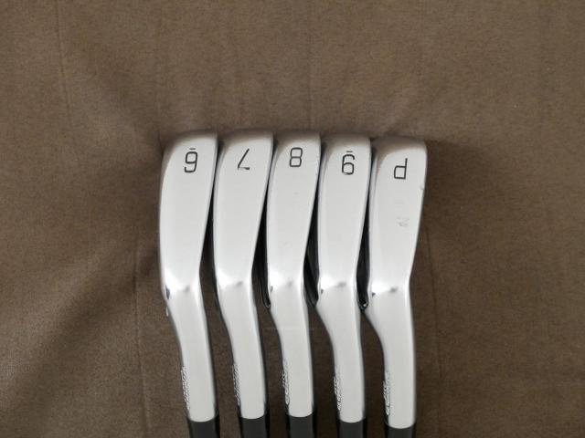 Iron set : Mizuno : ชุดเหล็ก Mizuno JPX 921 Forged (ปี 2022 ตัวท๊อป นุ่ม แน่น) มีเหล็ก 6-Pw (5 ชิ้น) ก้านกราไฟต์ Fujikura MCI 60 Flex R