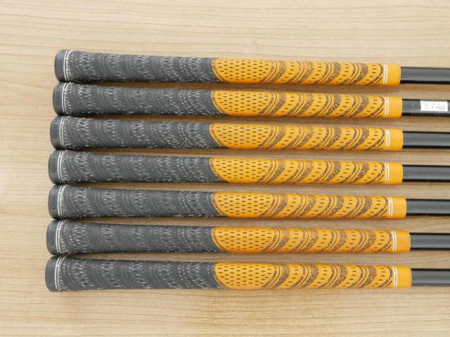 Iron set : Katana : ชุดเหล็กกระเทย Katana Izu Max Sniper มีเหล็ก 7-Pw,Aw,As,Sw (7 ชิ้น เบอร์ 7 ตีระยะเท่าเหล็ก 6 ปกติ) ก้านกราไฟต์ Flex R