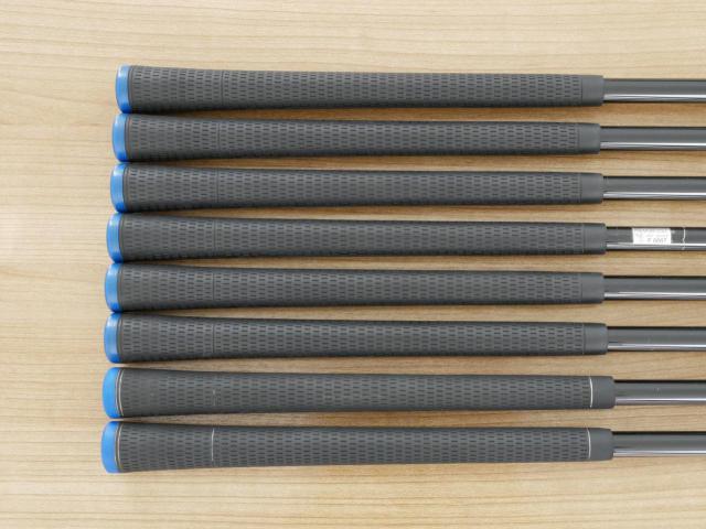Iron set : Taylormade : ชุดเหล็ก Taylormade SpeedBlade มีเหล็ก 5-Pw,Aw,Sw (8 ชิ้น) ก้านกราไฟต์ Flex R