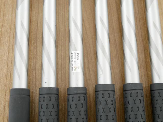 Iron set : Mizuno : ชุดเหล็ก Mizuno JPX 923 Forged (ออกปี 2023 ตัวท๊อป นุ่ม แน่น) มีเหล็ก 6-Pw,Gw (6 ชิ้น) ก้านกราไฟต์ Fujikura MCI 80 Flex S