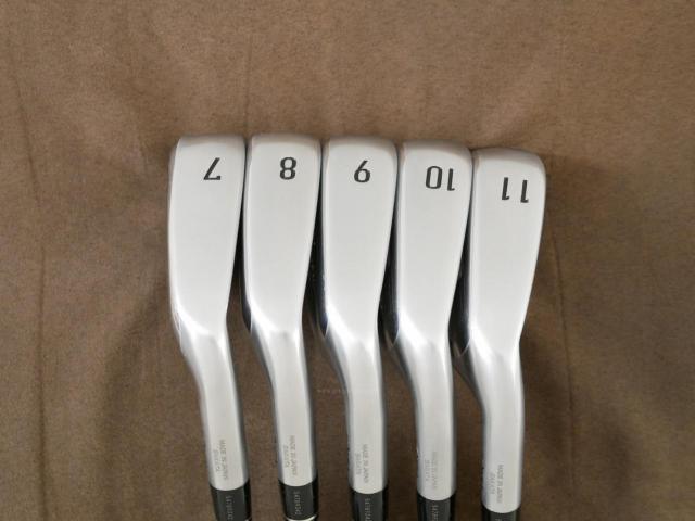 Iron set : Honma : **ก้าน 3 ดาว** ชุดเหล็ก Honma Beres NX (รุ่นปี 2023) มีเหล็ก 7-11 (5 ชิ้น) ก้านกราไฟต์ Honma Vizard IB-WF 85 Flex S (3 ดาว)