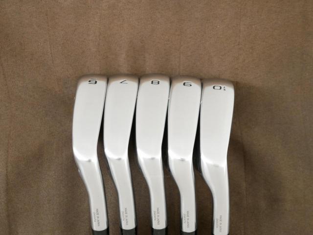 Iron set : Honma : ชุดเหล็ก Honma Tour World TR21X (ออกปี 2021 ตีง่าย ไกล) มีเหล็ก 6-10 (5 ชิ้น) ก้านเหล็ก NS Pro 950 NEO Flex S