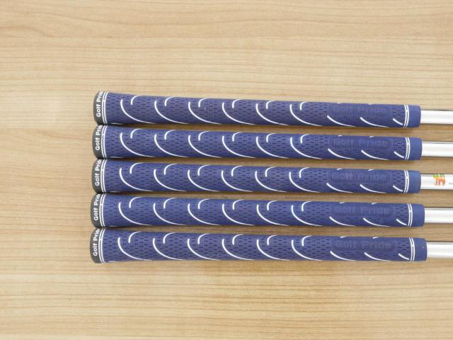 Iron set : Callaway : ชุดเหล็ก Callaway Big Bertha B21 (ออกปี 2021 ตีง่ายที่สุดของ Callaway) มีเหล็ก 6-Pw (5 ชิ้น) ก้านเหล็ก NS Pro 950 NEO Flex S