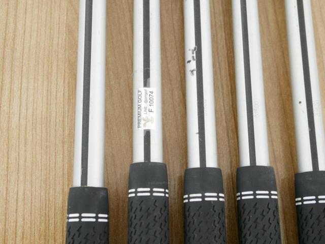 Iron set : Titleist : ชุดเหล็ก Titleist T400 (ตีง่ายที่สุด ไกลที่สุด ออกปี 2020) มีเหล็ก 7-Pw,43 (5 ชิ้น) ก้านกราไฟต์ Tour AD AD-65 II Flex S