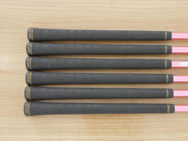 Iron set : Honma : **ก้าน 3 ดาว** ชุดเหล็ก Honma Beres Black Forged (ออกปี 2022 สวยมากๆ) มีเหล็ก 6-11 (6 ชิ้น เทียบเท่า 5-Pw) ก้าน Honma ARMRQ MX Flex R2 (3 ดาว)