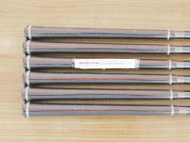 Iron set : Titleist : **ของใหม่ ยังไม่แกะพลาสติก** ชุดเหล็ก Titleist T250 Forged Launch Spec (รุ่นล่าสุด ออกปี 2025 Japan Spec) มีเหล็ก 5-Pw (6 ชิ้น) ก้านกราไฟต์ Mitsubishi MMT 65 Flex R