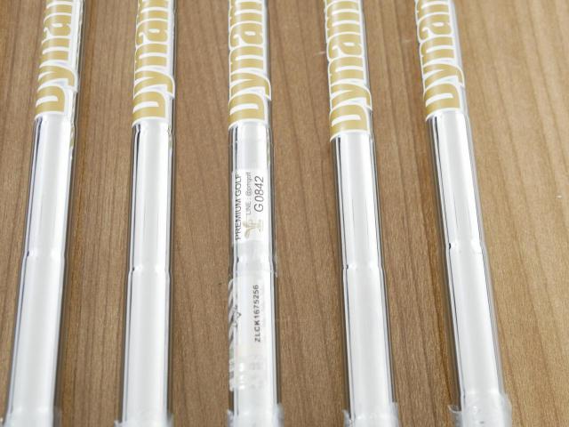 Iron set : Callaway : **ของใหม่ ยังไม่แกะพลาสติก** ชุดเหล็ก Callaway Rogue ST Max OS (ออกปี 2022 ตีง่ายสุดๆ ไกลสุดๆ) มีเหล็ก 5-Pw (6 ชิ้น) ก้านเหล็ก Dynamic Gold 95 R300