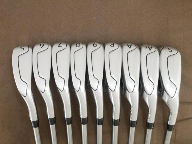 Iron set : Titleist : ชุดเหล็ก Titleist VG3 Type D Forged (รุ่นปี 2019 Japan Spec. ตีง่ายและไกลที่สุดของ Titleist) มีเหล็ก 5-Pw,Aw,As,Sw (เต็มเซ็ต 9 ชิ้น) ก้านกราไฟต์ Mitsubishi VGI Flex R