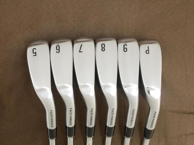 Iron set : Other Brand : ชุดเหล็ก Srixon ZX4 Face Forged (รุ่นปี 2021 ตีง่าย ไกล) มีเหล็ก 5-Pw (6 ชิ้น) ก้านเหล็ก NS Pro Zelos 8 Flex R