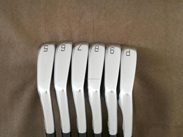 Iron set : Mizuno : ชุดเหล็ก Mizuno Pro 225 Forged (ปี 2023 นุ่ม แน่น ระยะดี) มีเหล็ก 5-Pw (6 ชิ้น) ก้านกราไฟต์ Fujikura MCI 80 Flex S