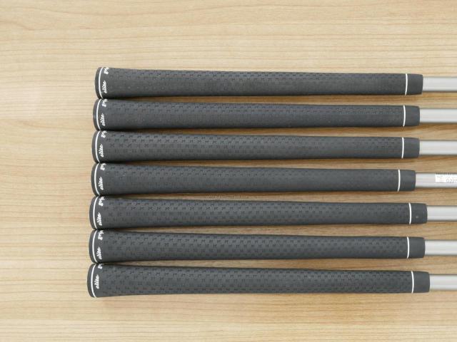 Iron set : Taylormade : ชุดเหล็ก Taylormade P790 (ตัวท้อปสุด ปี 2023 Japan Spec.) มีเหล็ก 5-Pw,Aw (7 ชิ้น) ก้านกราไฟต์ UST Mamiya ATTAS 10 Flex SX