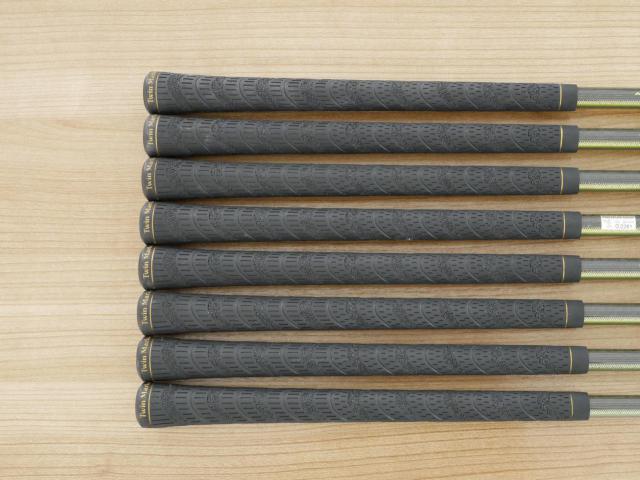 Iron set : Honma : **ก้าน 3 ดาว** ชุดเหล็ก Honma TwinMarks MG818 (รุ่นหายากก) มีเหล็ก 5-11,Sw (8 ชิ้น) ก้านกราไฟต์ ARMRQ 851 Flex R (3 ดาว)