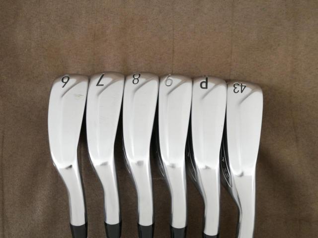Iron set : Titleist : ชุดเหล็ก Titleist T400 (ตีง่ายที่สุด ไกลที่สุด ออกปี 2020) มีเหล็ก 6-Pw,43 (6 ชิ้น) ก้านเหล็ก NS Pro 950 NEO Flex S