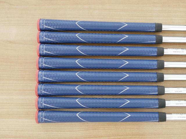 Iron set : Callaway : ชุดเหล็ก Callaway Rogue ST Max Fast (ออกปี 2022 ตีง่ายที่สุด ไกลสุดของ Callaway) มีเหล็ก 6-Pw,Aw,Gw,Sw (8 ชิ้น) ก้านเหล็ก NS Pro 850 NEO Flex S