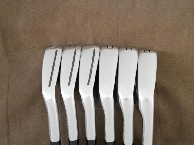 Iron set : Taylormade : ชุดเหล็ก Taylormade P790 (ตัวท้อปสุด ล่าสุด ออกปี 2025 Japan Spec.) มีเหล็ก 5-Pw (6 ชิ้น) ก้านเหล็ก Dynamic Gold EX Weight Lock Tour Issue S200