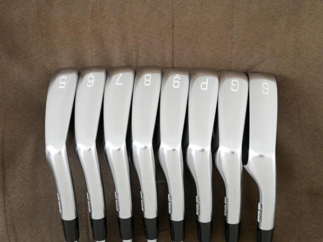 Iron set : Mizuno : ชุดเหล็ก Mizuno JPX 900 Forged (นุ่มมาก ตีง่าย ระยะดี) มีเหล็ก 5-Pw,Aw,Sw (8 ชิ้น) ก้านเหล็ก NS Pro 950 HT Flex SR
