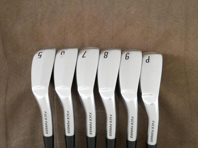 Iron set : Other Brand : ชุดเหล็ก Srixon ZX4 Face Forged (รุ่นปี 2021 ตีง่าย ไกล) มีเหล็ก 5-Pw (6 ชิ้น) ก้านกราไฟต์ Mitsubishi Diamana ZX 60 Flex R