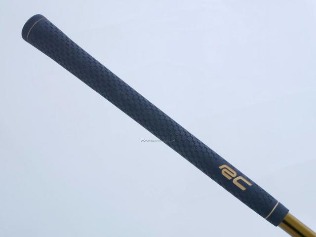 Fairway Wood : ROYAL COLLECTION : ไม้กระเทย RC (Royal Collection) Extra Vintage Premium (ปี 2019 รุ่นท๊อปสุด หน้าเด้ง ตีไกลมากๆ) Loft 21 ก้านกราไฟต์ Flex S