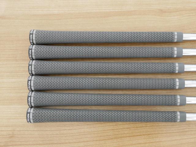 Iron set : Taylormade : ชุดเหล็ก Taylormade P7MC Forged (ซีรี่ย์ท้อปสุด ออกปี 2021) มีเหล็ก 5-Pw (6 ชิ้น) ก้านเหล็ก NS Pro Modus 105 Flex R