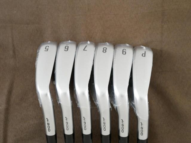 Iron set : Callaway : **ของใหม่ ยังไม่แกะพลาสติก** ชุดเหล็ก Callaway APEX Ai200 Forged (รุ่นล่าสุด ออกปี 2024) มีเหล็ก 5-Pw (6 ชิ้น) ก้านเหล็ก NS Pro ZELOS 7 Flex S