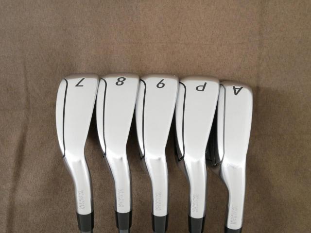 Iron set : Yamaha : ชุดเหล็ก Yamaha Inpres DriveStar Type D (รุ่นล่าสุด ปี 2025 ตีไกลที่สุด ไกลกว่าเหล็กทั่วไป 2 เบอร์ หน้าเด้งมากๆ) มีเหล็ก 7-Pw,Aw (5 ชิ้น) ก้านกราไฟต์ Fujikura Speeder NX M-425i Flex R