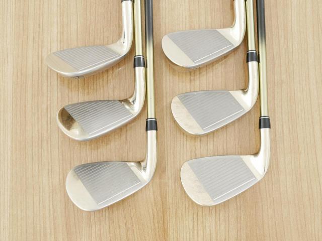 Iron set : PRGR : ชุดเหล็ก PRGR ID Nabla Red Titan (รุ่นท๊อปสุด หน้าเด้ง ไกลมาก) มีเหล็ก 6-Pw,Aw (6 ชิ้น) ก้านกราไฟต์ M-35 Flex R2