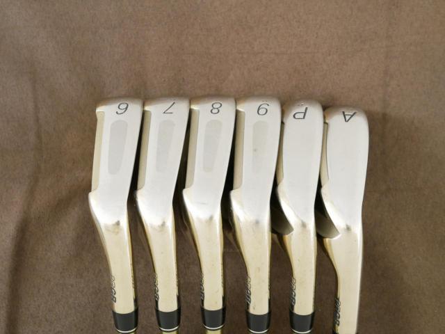 Iron set : PRGR : ชุดเหล็ก PRGR ID Nabla Red Titan (รุ่นท๊อปสุด หน้าเด้ง ไกลมาก) มีเหล็ก 6-Pw,Aw (6 ชิ้น) ก้านกราไฟต์ M-35 Flex R2