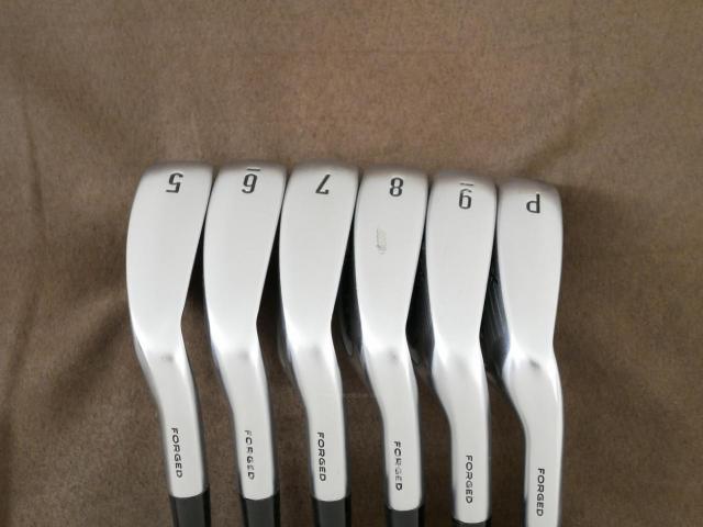 Iron set : Callaway : ชุดเหล็ก Callaway APEX DCB Forged (ปี 2022) มีเหล็ก 5-Pw (6 ชิ้น) ก้านกราไฟต์ Mitsubishi Diamana 55 Flex R