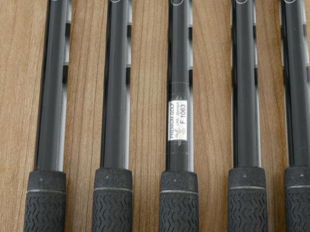 Iron set : PRGR : ชุดเหล็กกระเทย PRGR Egg II (ตีง่ายและไกลมาก)  มีเหล็ก 6-Pw (5 ชิ้น) ก้านกราไฟต์ Flex SR (M-40)