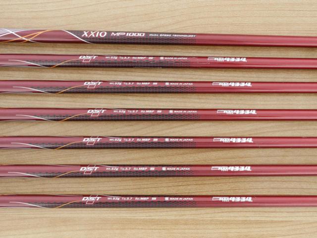 Iron set : XXIO : ชุดเหล็ก XXIO 10 Red (ปี 2019 ตีง่ายมากๆ ไกลมากๆ) มีเหล็ก 6-Pw,Aw,Sw (7 ชิ้น) ก้านกราไฟต์ MP1000 Flex S