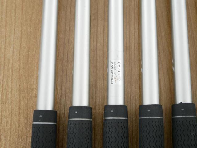 Iron set : PRGR : ชุดเหล็กกระเทย PRGR New Egg Iron (ปี 2017 ตีง่ายและไกลมาก) มีเหล็ก 6-Pw,Aw (6 ชิ้น) ก้านกราไฟต์ M-37 Flex R