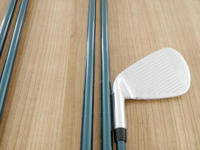 Iron set : Callaway : **ของใหม่ ยังไม่แกะพลาสติก** ชุดเหล็ก Callaway ELYTE (ออกปี 2025 ตีง่ายมาก ไกล Japan Spec.) มีเหล็ก 6-Pw (5 ชิ้น) ก้านกราไฟต์ Fujikura VENTUS 5 Flex R