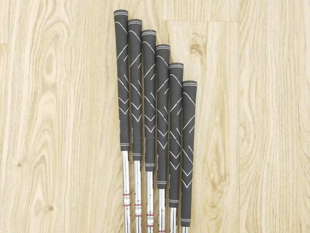 Iron set : Maruman : ชุดเหล็ก Maruman Red-V II (ใบใหญ่ ตีง่าย ไกล) มีเหล็ก 5-Pw (6 ชิ้น) ก้านเหล็ก NS Pro 1070 Flex S