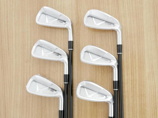 Iron set : PRGR : **ของใหม่ ยังไม่แกะพลาสติก** ชุดเหล็ก PRGR 05 Forged (รุ่นปี 2023) มีเหล็ก 6-Pw,Aw (6 ชิ้น) ก้านกราไฟต์ Fujikura MCI Flex SR