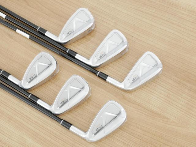 Iron set : PRGR : **ของใหม่ ยังไม่แกะพลาสติก** ชุดเหล็ก PRGR 05 Forged (รุ่นปี 2023) มีเหล็ก 6-Pw,Aw (6 ชิ้น) ก้านกราไฟต์ Fujikura MCI Flex SR