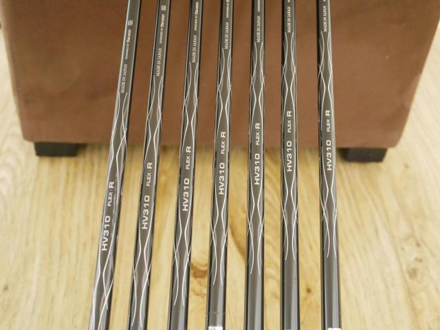 Iron set : Maruman : ชุดเหล็ก Maruman Majesty Vanquich (รุ่นท๊อปสุด ปี 2017 ของใหม่ 6 หมื่นบาท) มีเหล็ก 5-10,Pw (7 ชิ้น) ก้านกราไฟต์ Flex R
